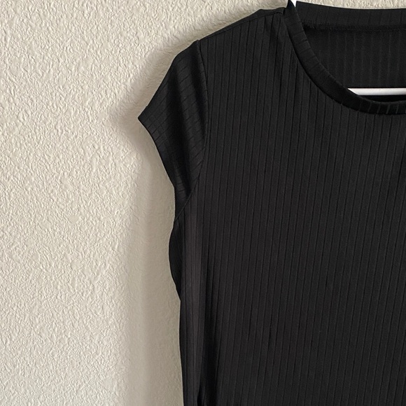 Elegant Black Fringe Shirt - Picture 5 of 9